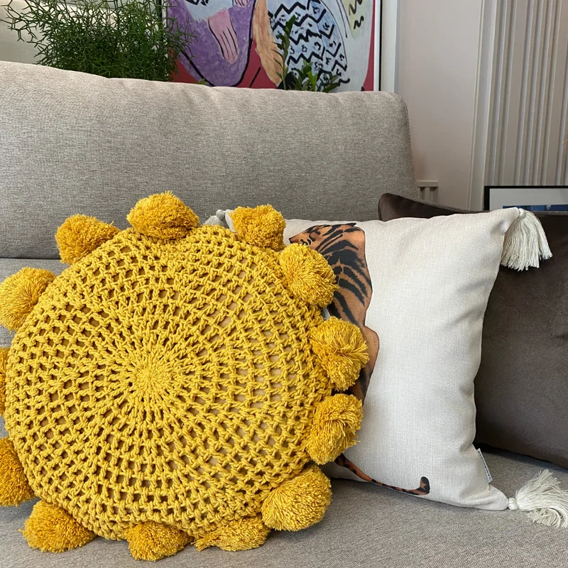 almofada-decorativa-croche-mostarda-45cm